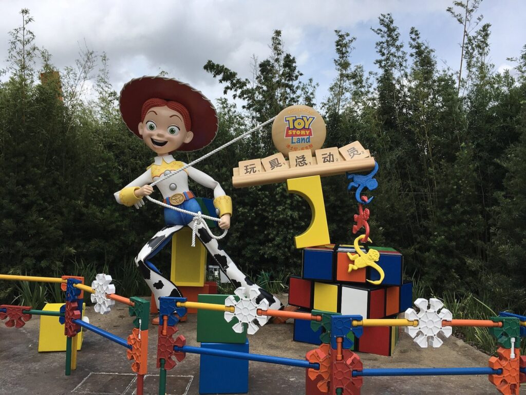 Toy Story 5 estreia no Disney+ com conflito entre brinquedos e tecnologia