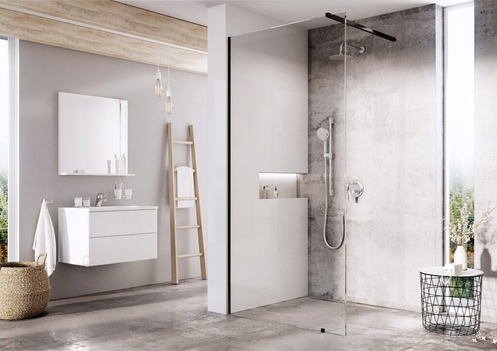 Walk-in shower aposta em banheiro mais aberto e com menos pontos de mofo