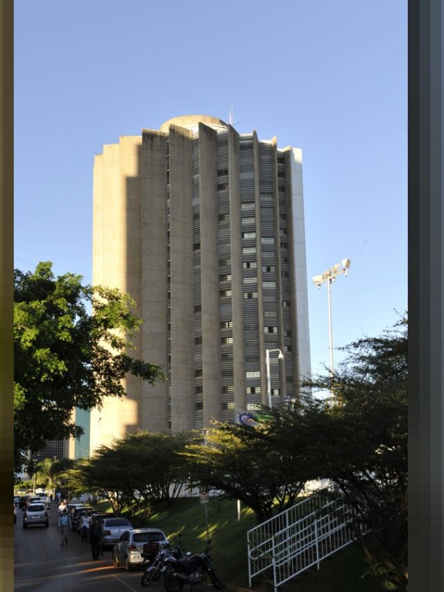Caixa leiloa 594 imóveis em outubro durante greve; veja os cuidados