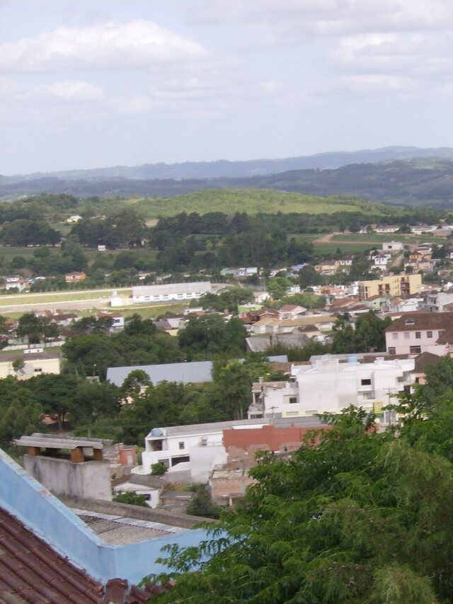 Canguçu abre seleção para Auxiliar em Saúde Bucal com salário de R$ 1,6 mil
