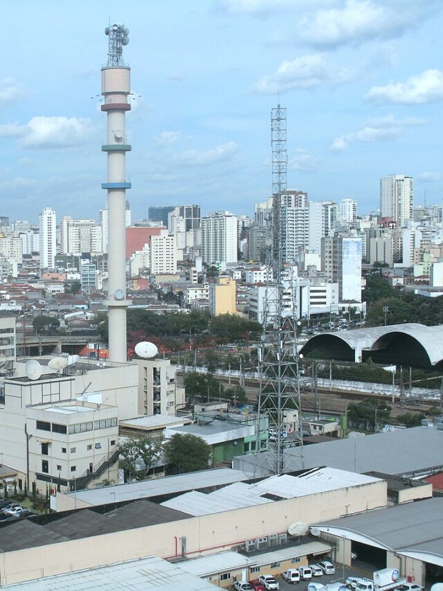 Darlin coloca Giovanna Gold no lixo e promete fiscalizar tarefa em A Fazenda