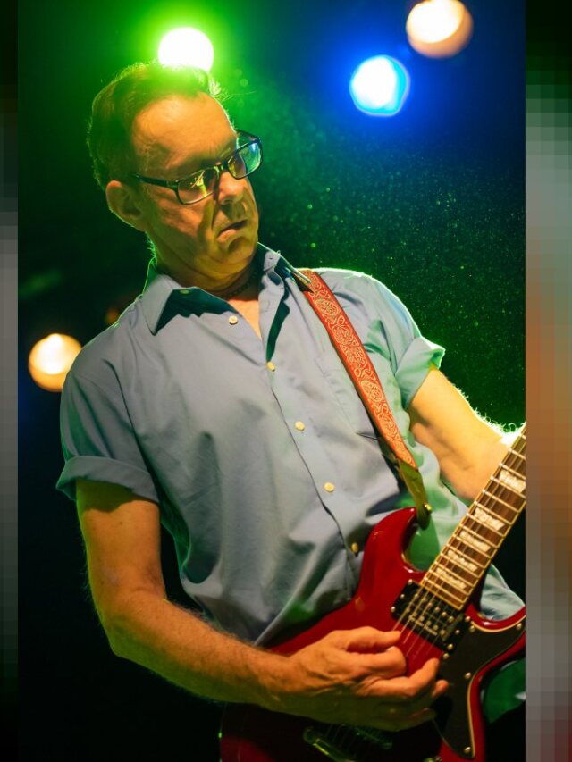 East Bay Ray, fundador do Dead Kennedys, é diagnosticado com Parkinson